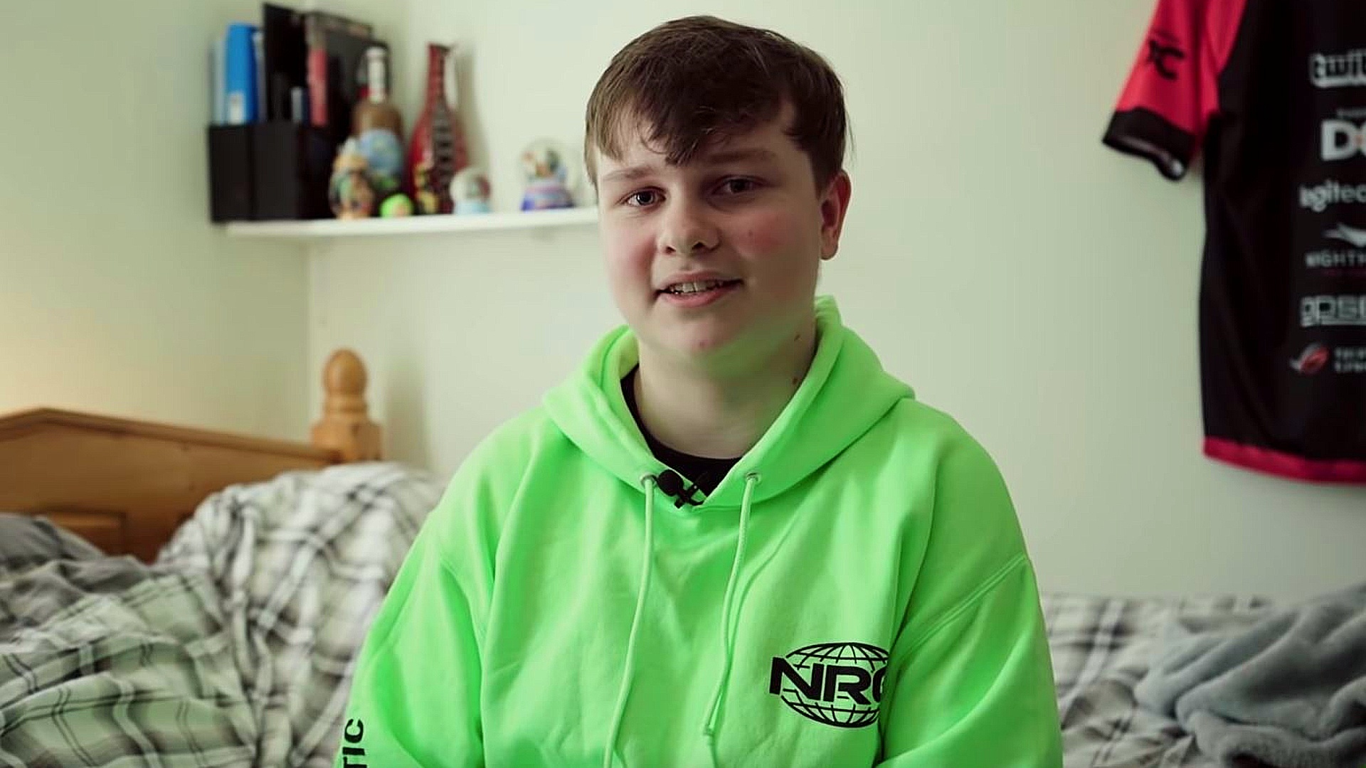Benjyfishy became famous for becoming a Fortnite pro when still a teenager
