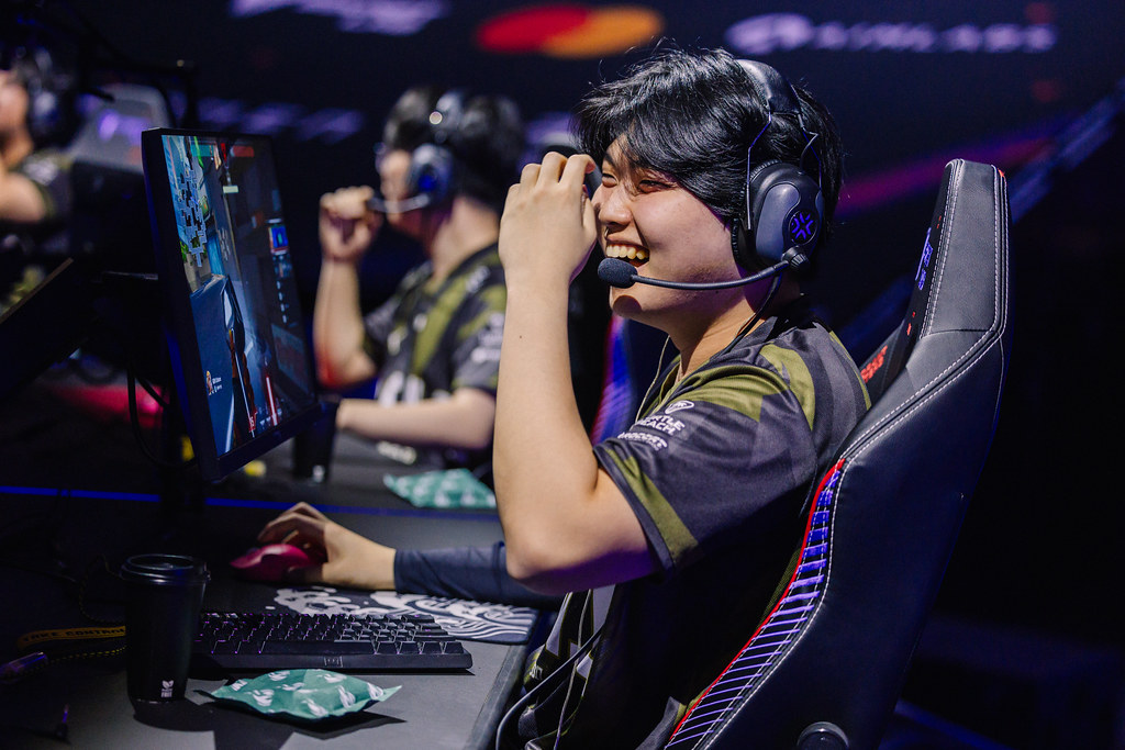 Karon made his debut with Gen.G Esports on a global stage to millions, photo via Riot Games